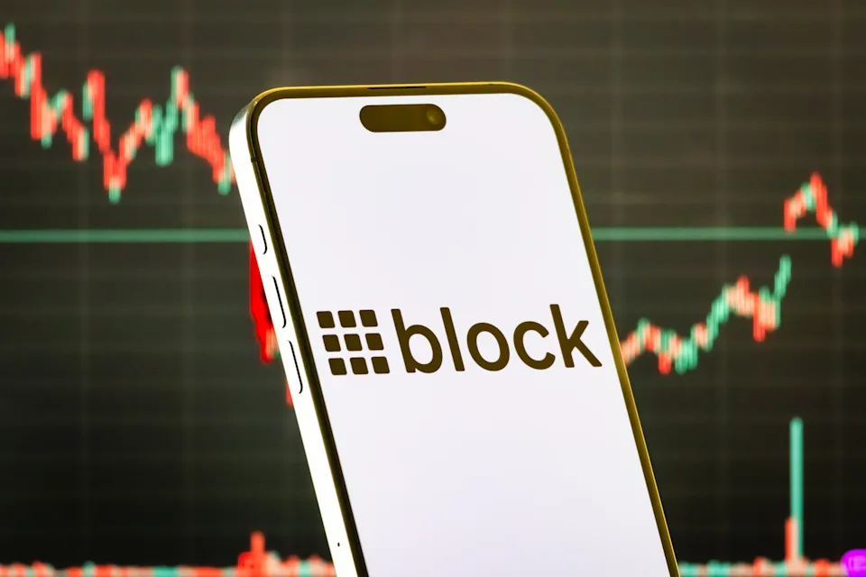 Block裁员近半，飙升24%！CEO：AI提升效率，未来一年大多公司会做类似调整