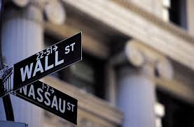 别只盯着伊朗，美国私募信贷危机正一步步重现“次贷危机”